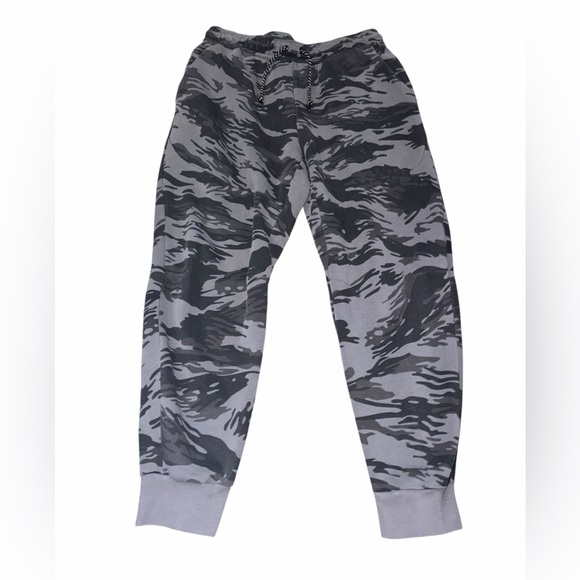 Nike tech fleece camo mens L black joggers